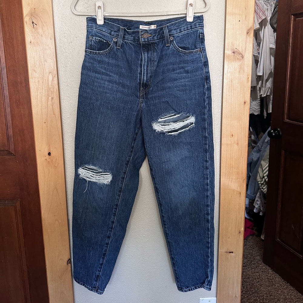 Levi’s pants